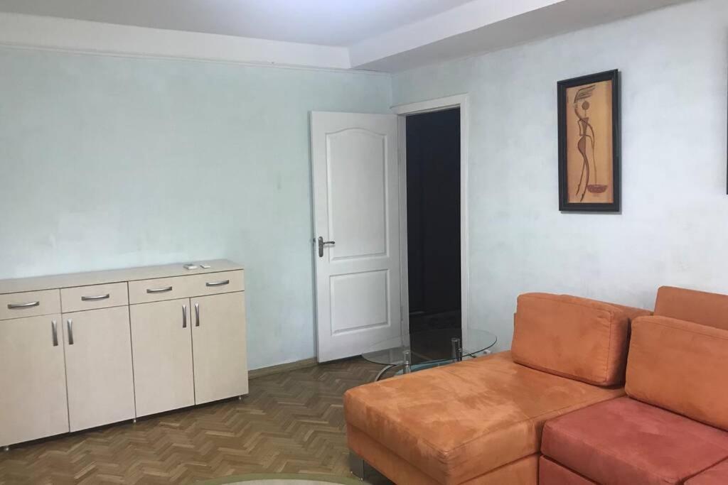 Уютненькая Квартирка Kyiv Exterior photo