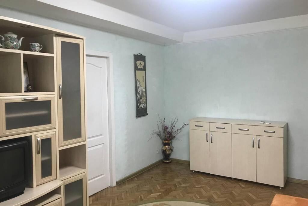 Уютненькая Квартирка Kyiv Exterior photo